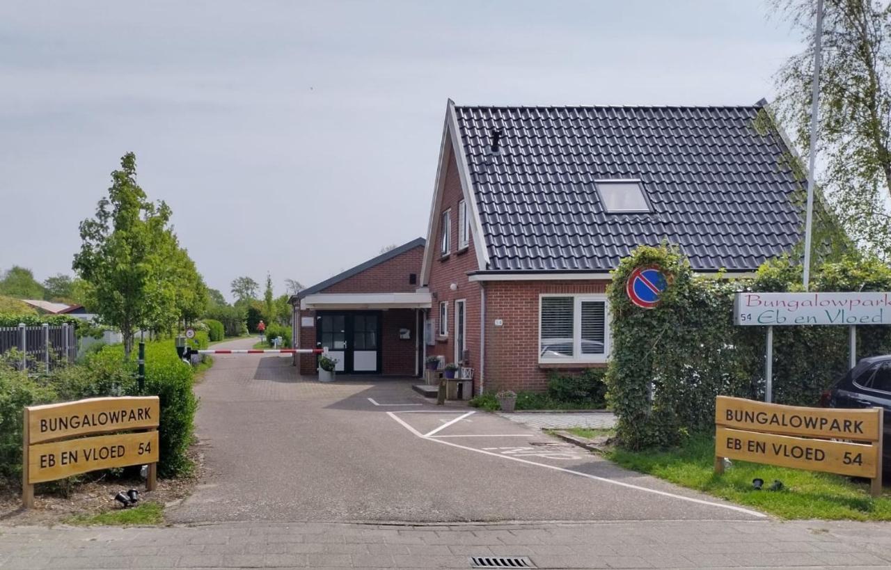 Het Dobbertje, Charmant Houten Huisje Sint Maartensvlotbrug المظهر الخارجي الصورة
